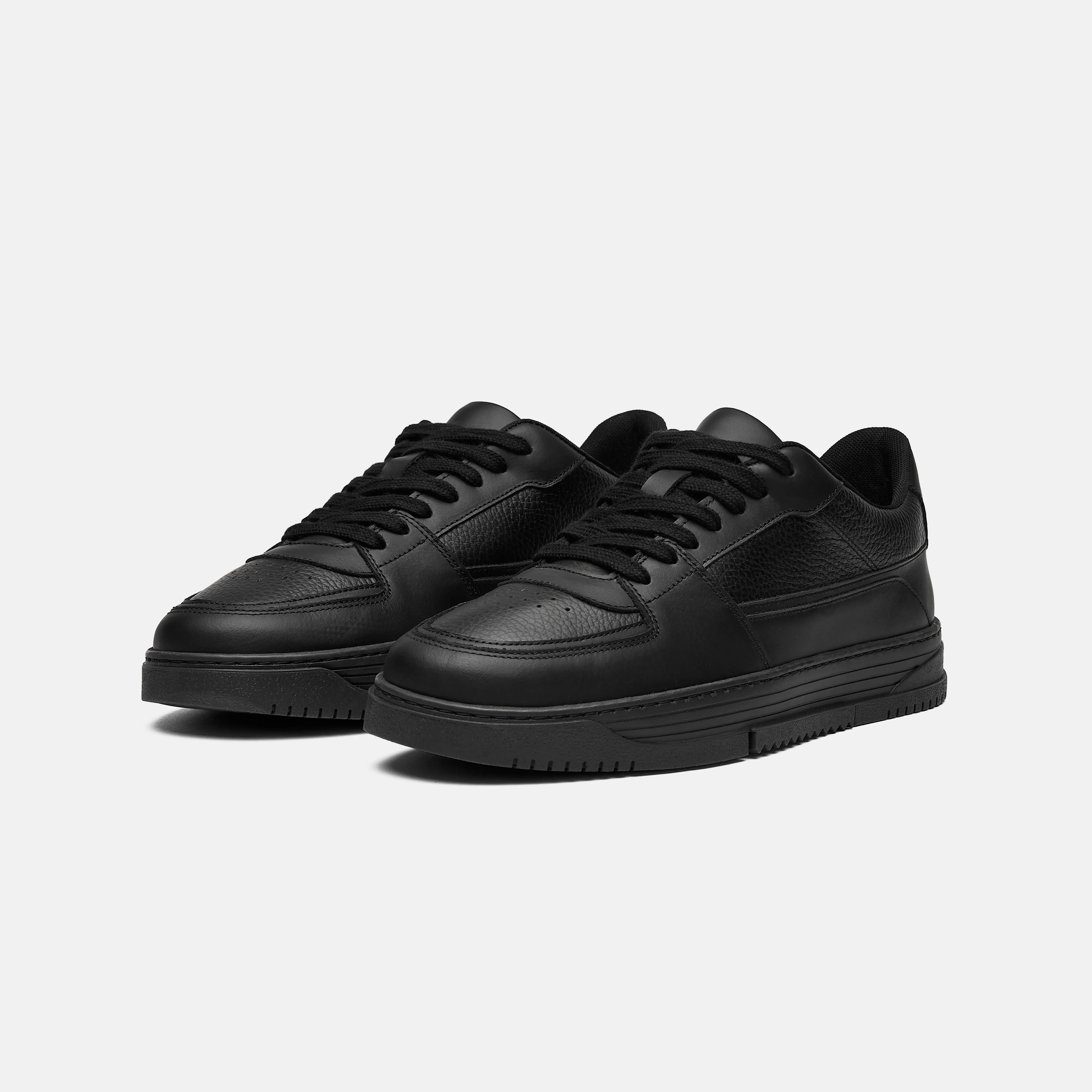 Capo COURT Trainer - Triple Black